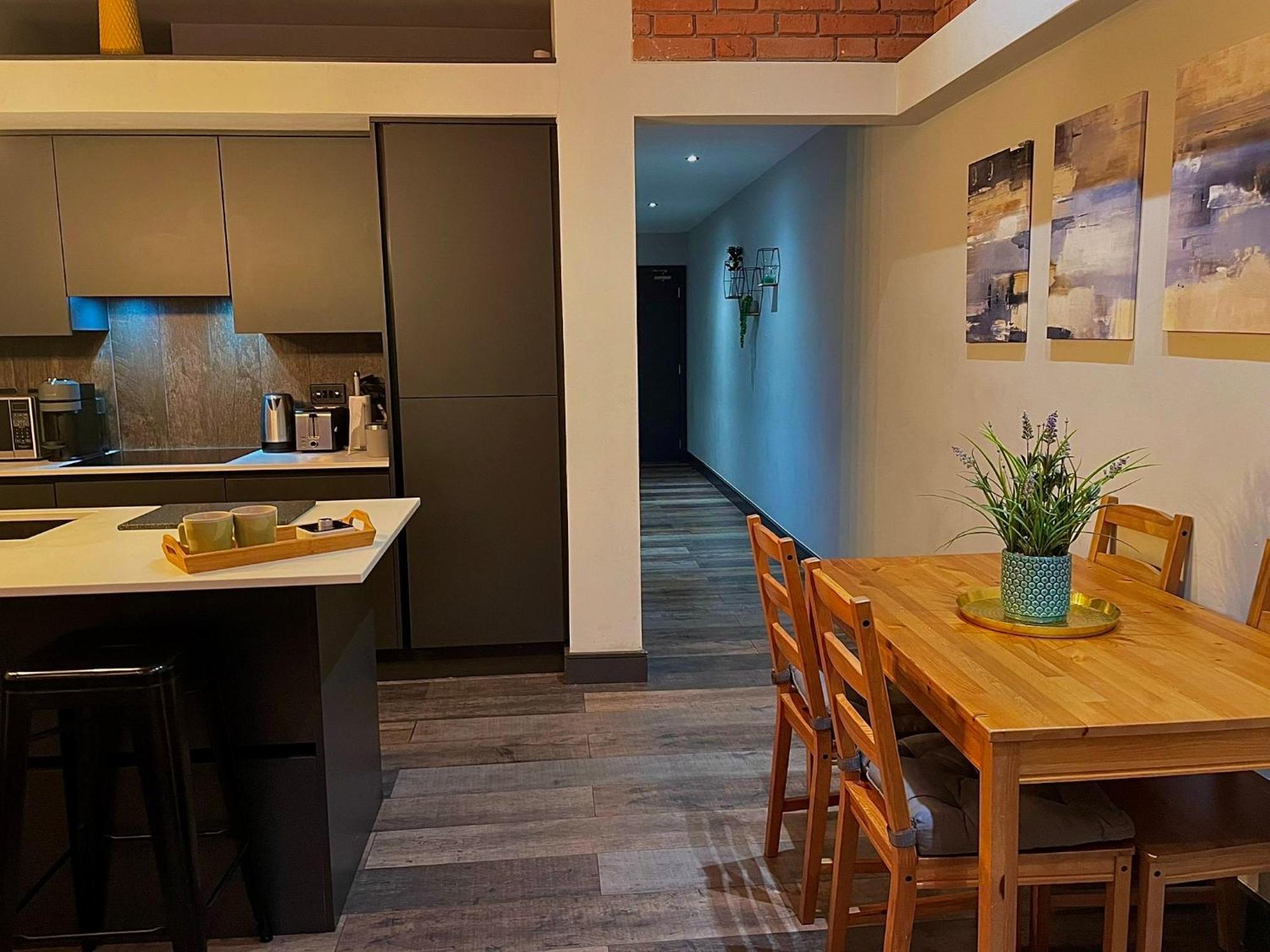 Artistic, Cozy, Stylish, Open Plan, City Centre 1Br Шеффілд Екстер'єр фото